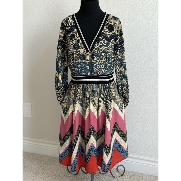 Maeve Anthropologie Sporty Chevron Dress Women’s 6 Graphic Print Fit And Flare - Picture 7 of 14
